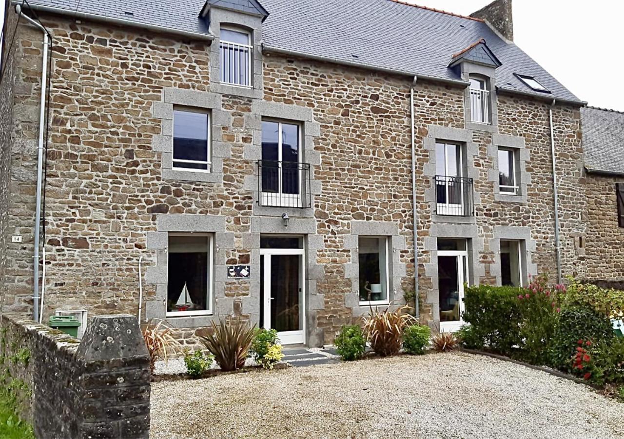 Maison Alfred Et Agatha Pleudihen-sur-Rance Екстериор снимка